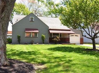211 Parish Ave, Hubbard, OH 44425