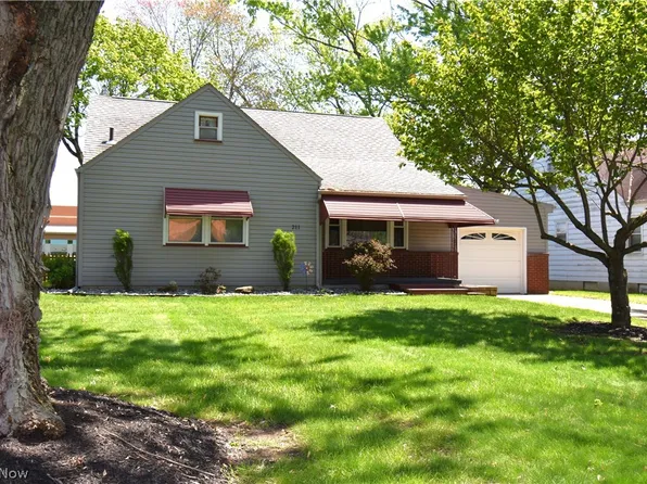 211 Parish Ave, Hubbard, OH 44425