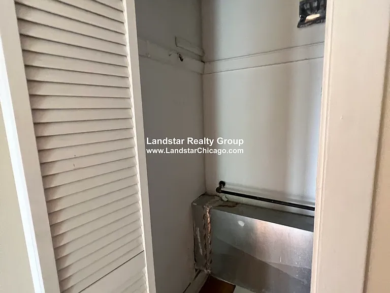 5131 N Damen Ave #3 — Photo 10