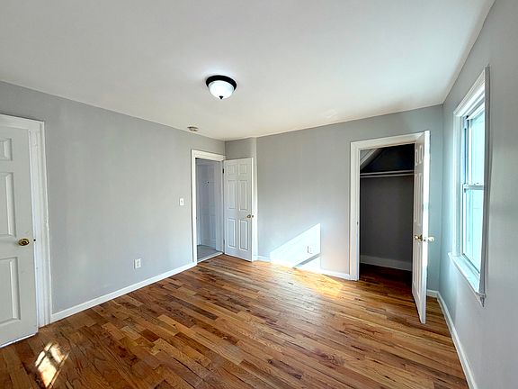 5th image of 329 Beach 29th St #2R