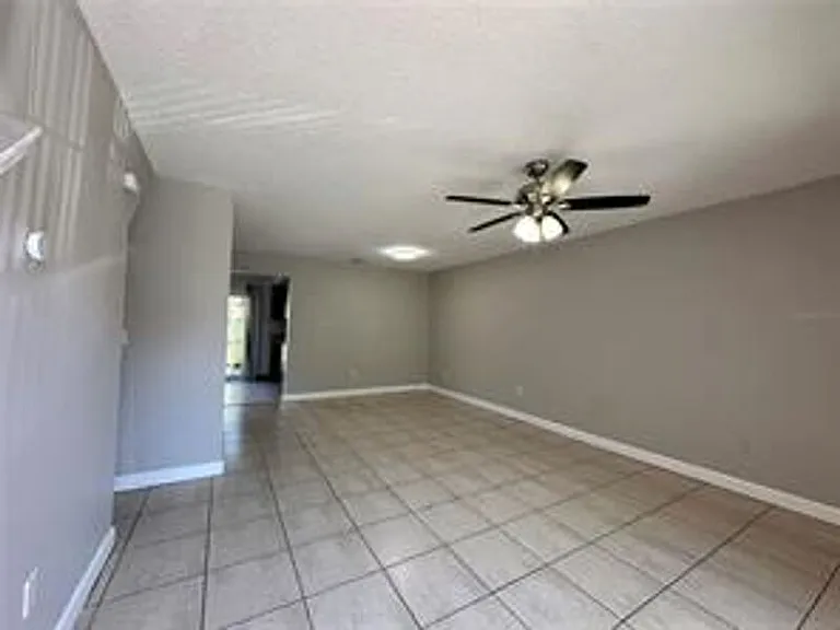 3282 Oak Lake Pl — Photo 2
