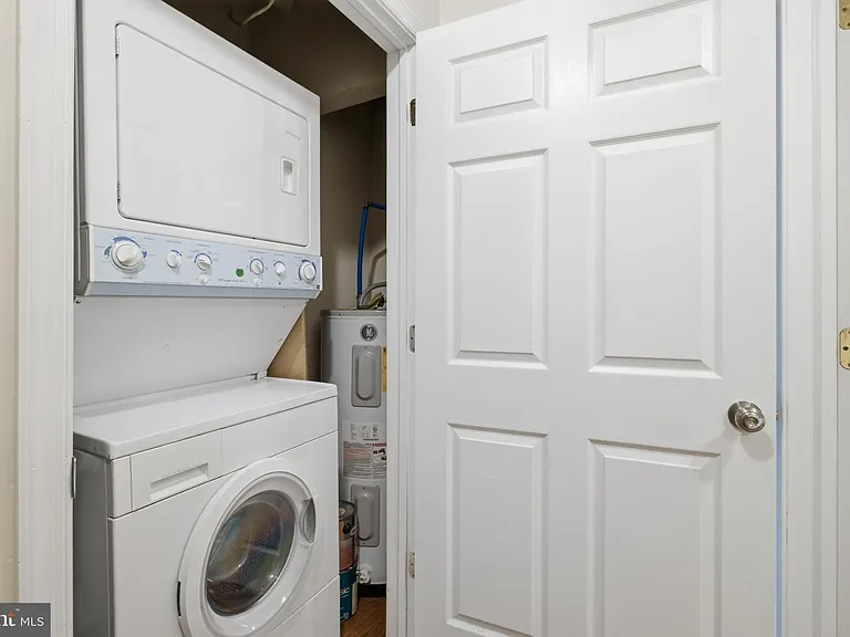 2238 N Park Ave #B — Photo 11