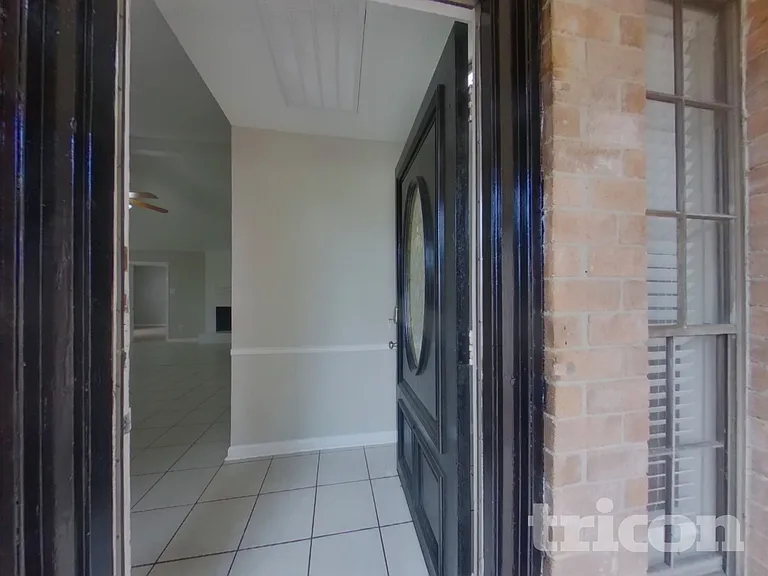 7902 Battlepine Dr — Photo 31