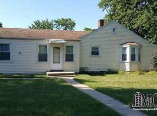 Pleasantview St, Monroe, MI 48162