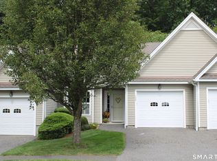 177 Julia Court #177, Newtown, CT 06482
