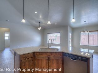 336 E Desert Rose Way, Ivins, UT 84738