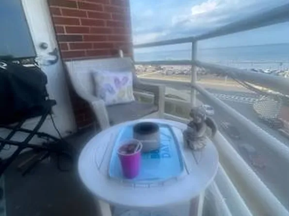 9 Park Ave APT 502, Hull, MA 02045