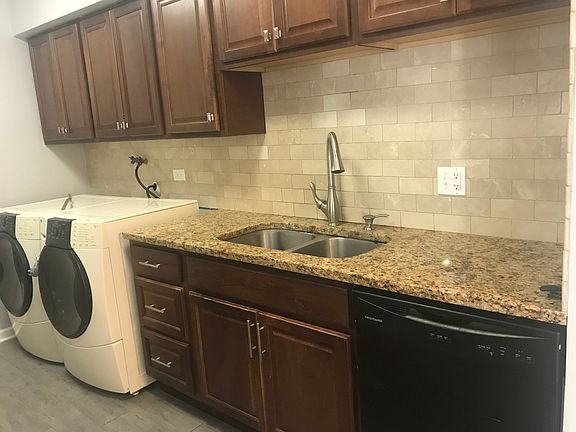 3rd image of 1373 S Glen Cir APT D