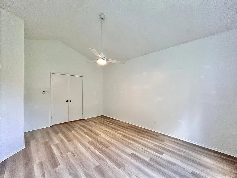 806 Minturn Ln — Photo 14