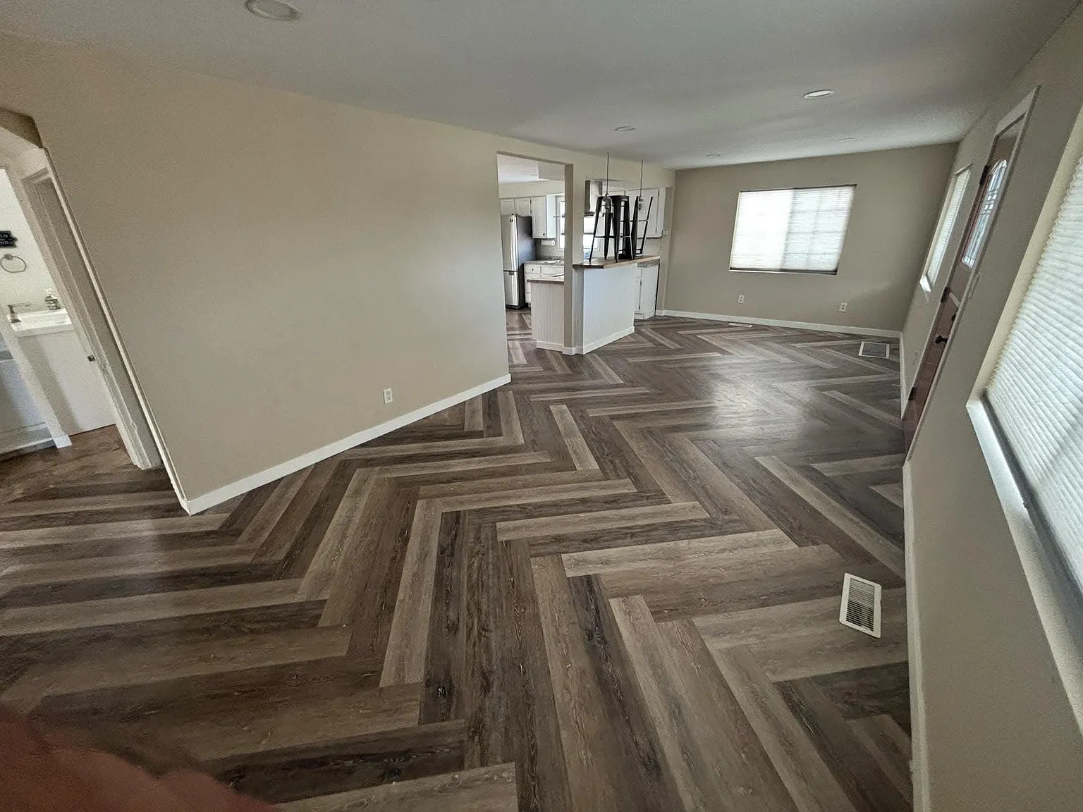 3 bed, 1830 sqft, $2,400 — Photo 3