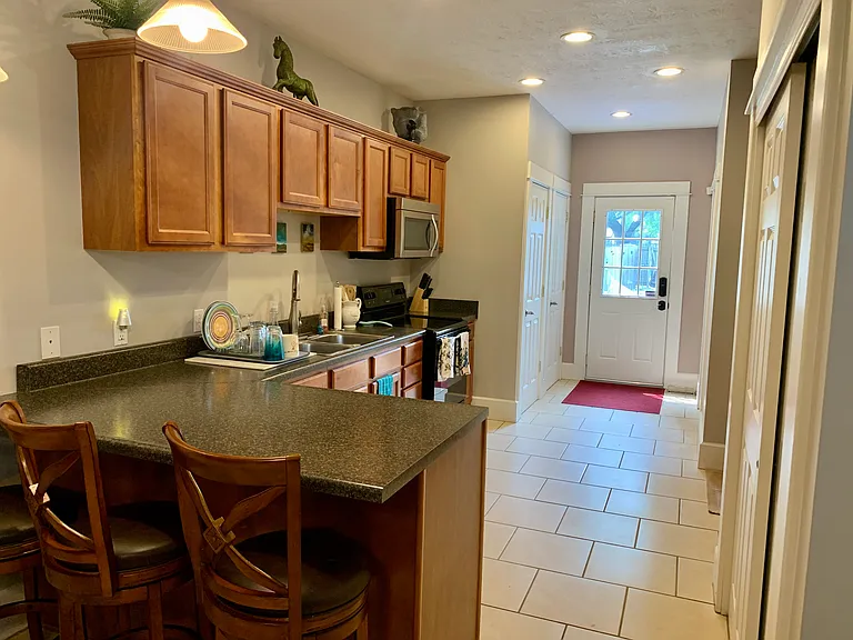 1415 Lexington Ave — Photo 13
