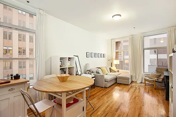 Rented by Nest Seekers International | media 63