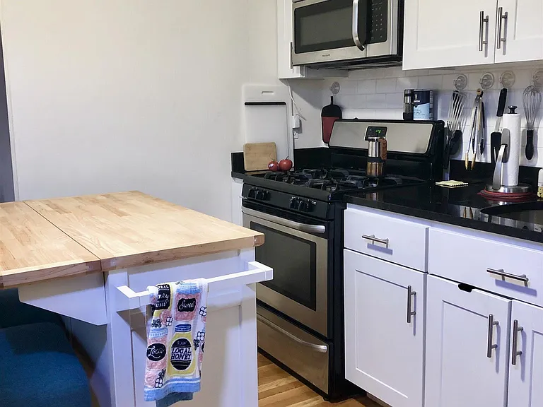 45 Florence St #2 — Photo 6
