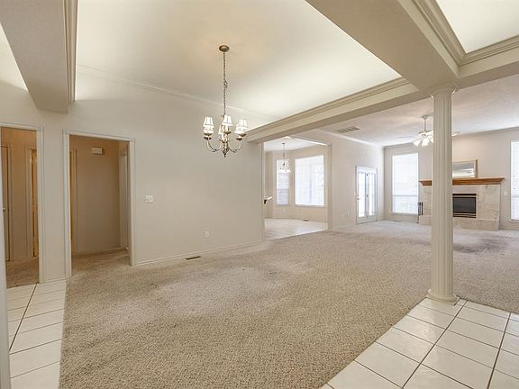 5th image of 15229 Rocky Mountain Dr