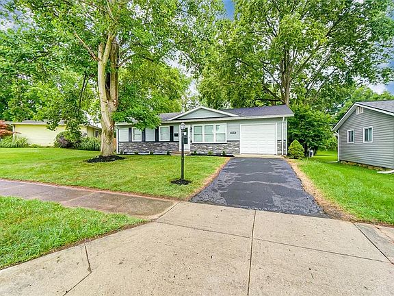 3rd image of 1110 Nunnery Dr