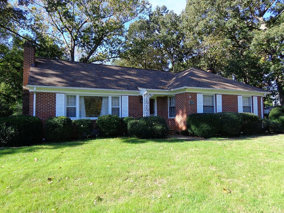 1st image of 1017 Oakmont Cir