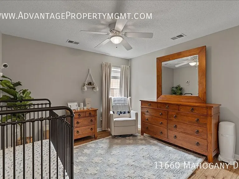 11660 Mahogany Dr — Photo 10