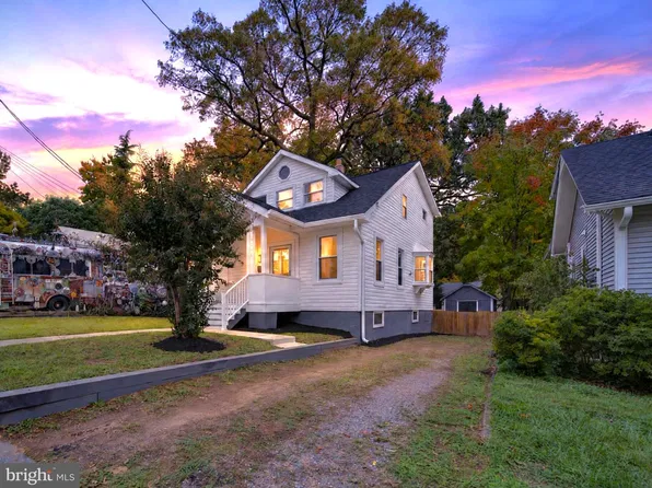 3812 Nicholson St, Hyattsville, MD 20782