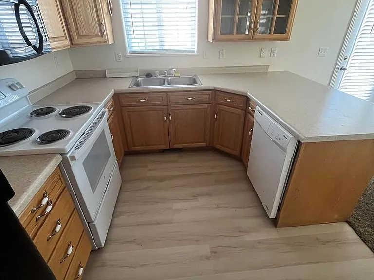 1947 S Columbia Ln #17 — Photo 5
