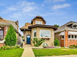 5710 W Newport Ave, Chicago, IL 60634
