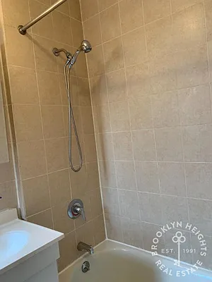 Rented by Brooklyn Heights Real Estate Inc | media 16