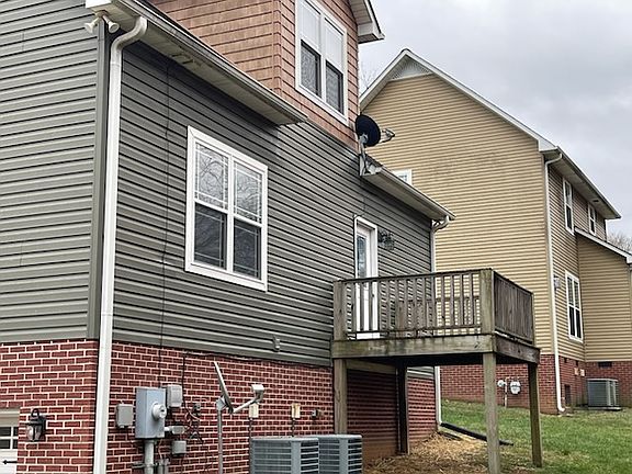 4th image of 101 Shipley St