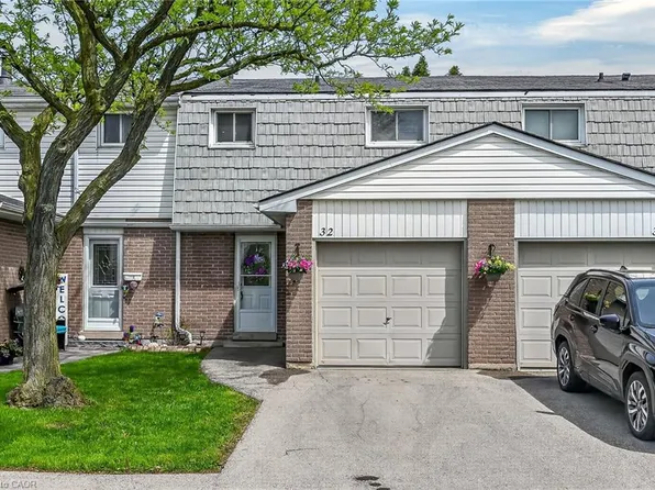 1350 Limeridge Rd E #32, Hamilton, ON L8W 1L6