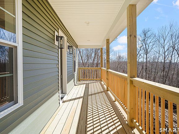 3rd image of 135 Barstow Road