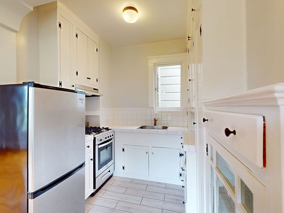 1st image of 1096 Fulton St #9