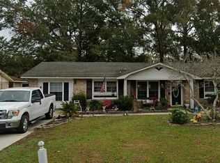 7742 Knollwood Dr, North Charleston, SC 29418