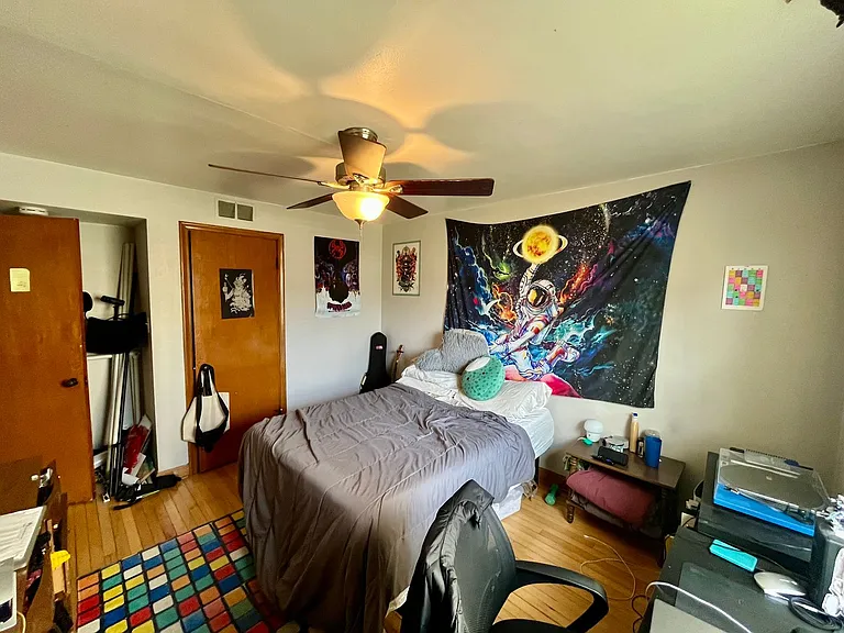 4384 N Wilson Dr — Photo 9