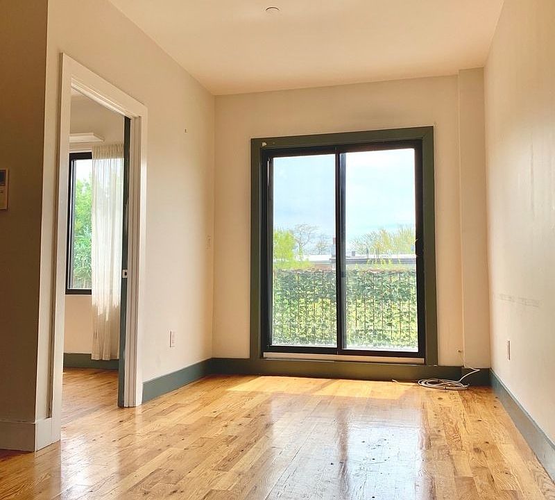 1st image of 476 Gates Ave #4BB