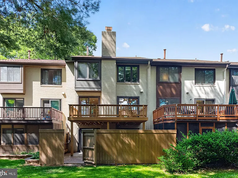 2031 Sarazen Pl — Photo 25