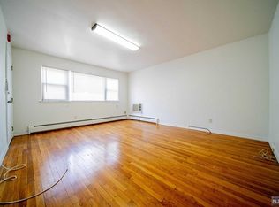 527 Main St APT 3, Fort Lee, NJ 07024