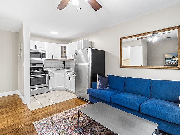2nd image of 693 Evergreen Ave