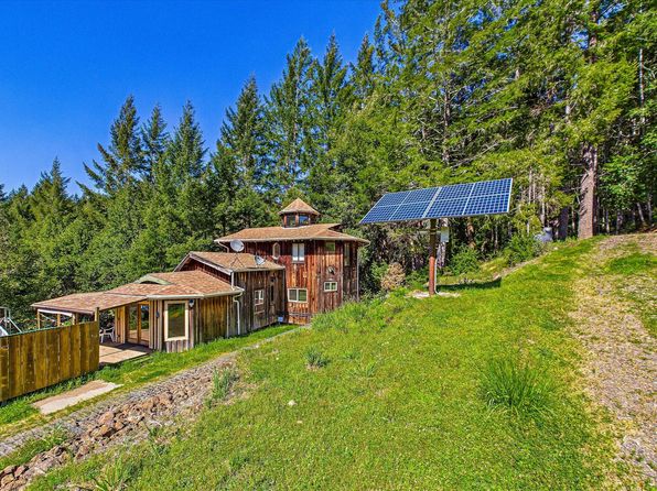 3105 China Creek Rd, Redway, CA 95560