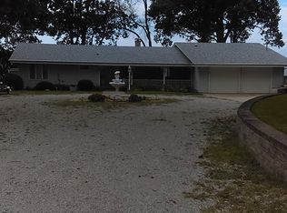 4 Knollwood Dr, Decatur, IL 62521