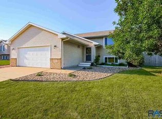 935 E Kevin Dr, Tea, SD 57064
