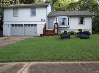 1002 Antietam Rd SE, Huntsville, AL 35803