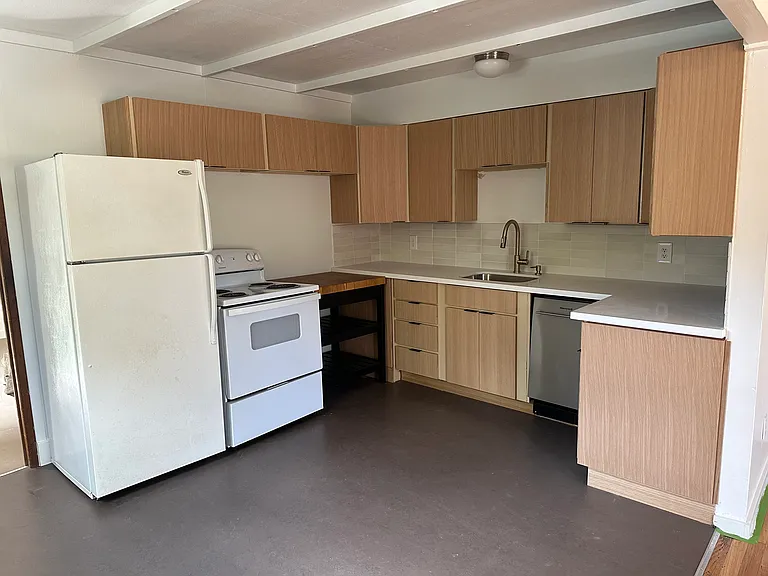 4615 NE 52nd Ave #LEFT — Photo 5