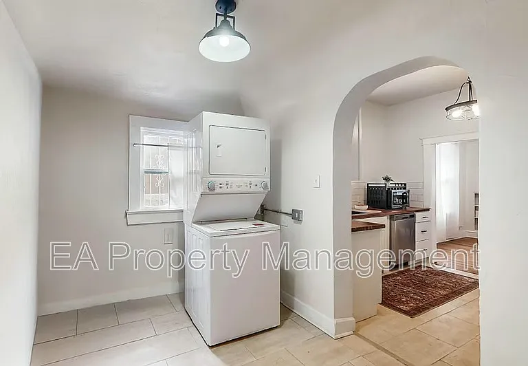 219 Stover Ave SW — Photo 17