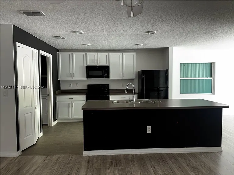 2650 De Groodt Rd SW — Photo 2