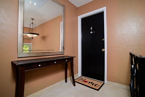 3rd image of 1700 26th St APT 4