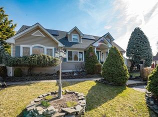 189 Peters Ave, East Meadow, NY 11554
