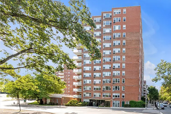 3755 Henry Hudson Parkway #7E