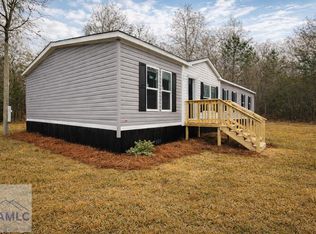 199 Claudia Ln, Midway, GA 31320