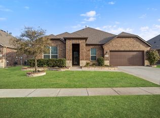 10813 Culberson Dr, Aubrey, TX 76227
