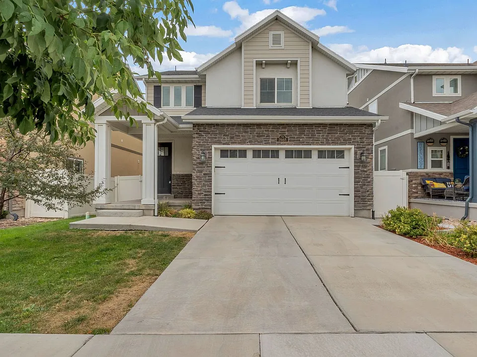 2668 N Heston Park