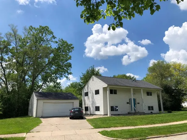 1720 Tudor Dr, Ann Arbor, MI 48103