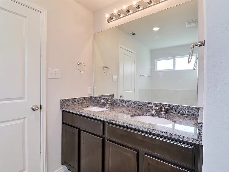 6211 Beech Trail Dr — Photo 15